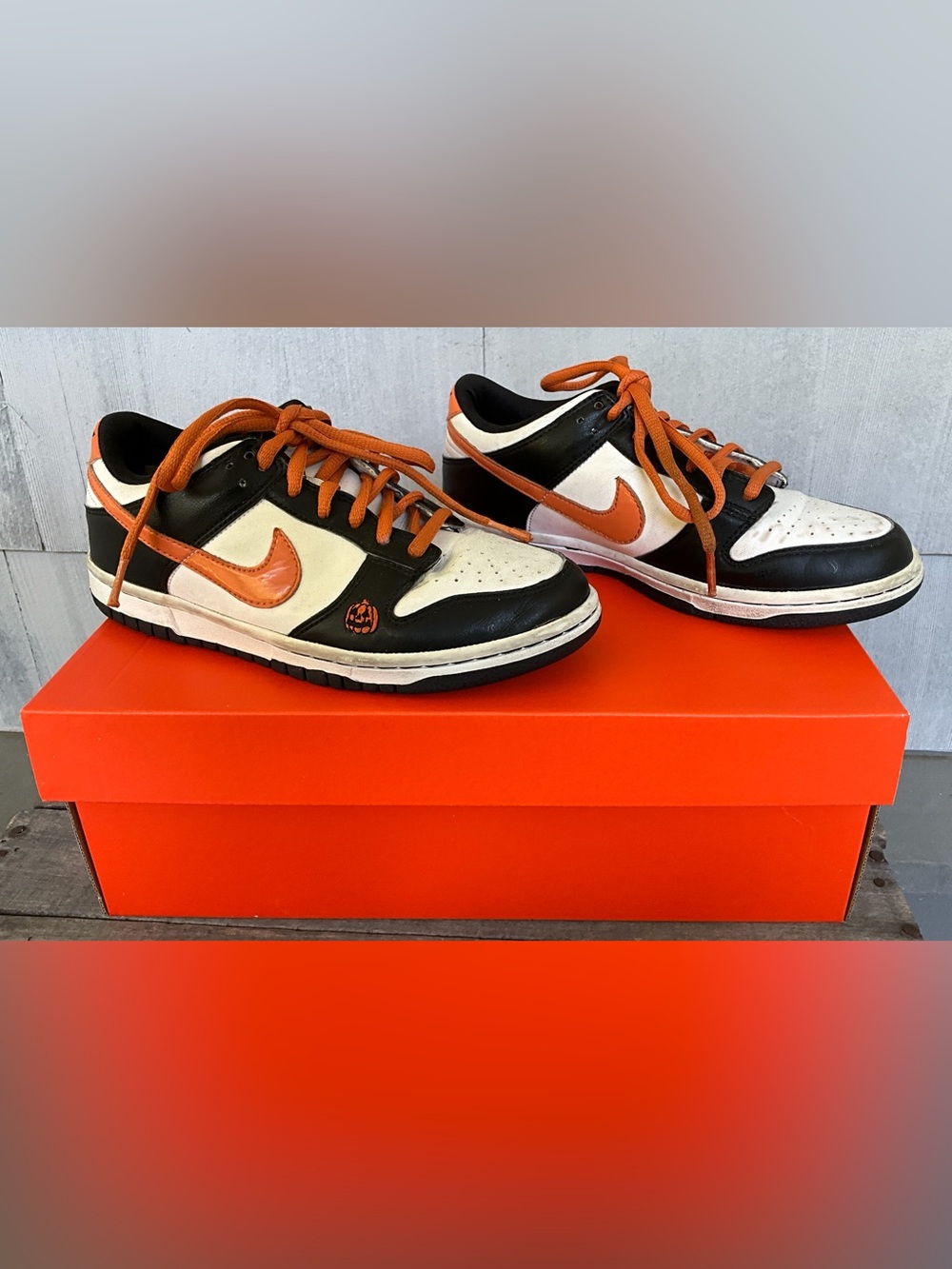 Limited Edition 2007 Nike Dunk Low Halloween Sz Y 4.5 W 6
